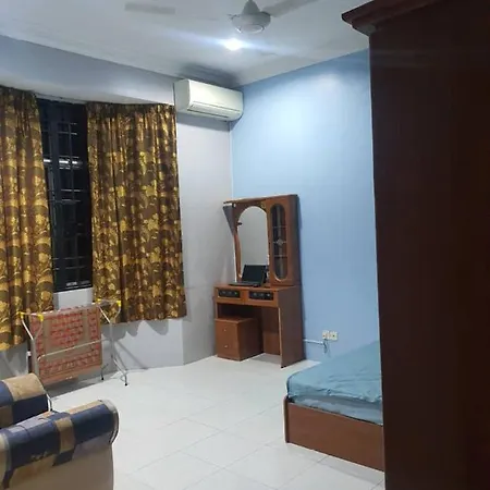 Homestay Pohon Rendang Balik Pulau Exterior photo