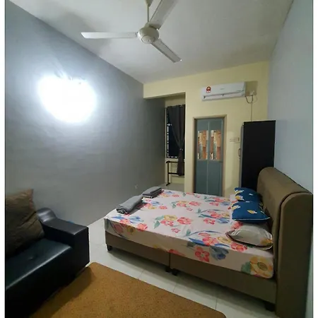 Homestay Pohon Rendang Balik Pulau Exterior photo