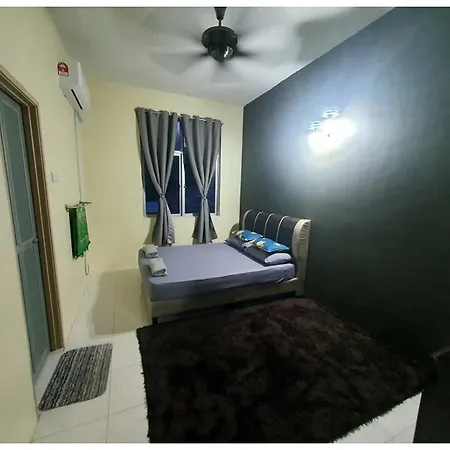 Homestay Pohon Rendang Balik Pulau Exterior photo
